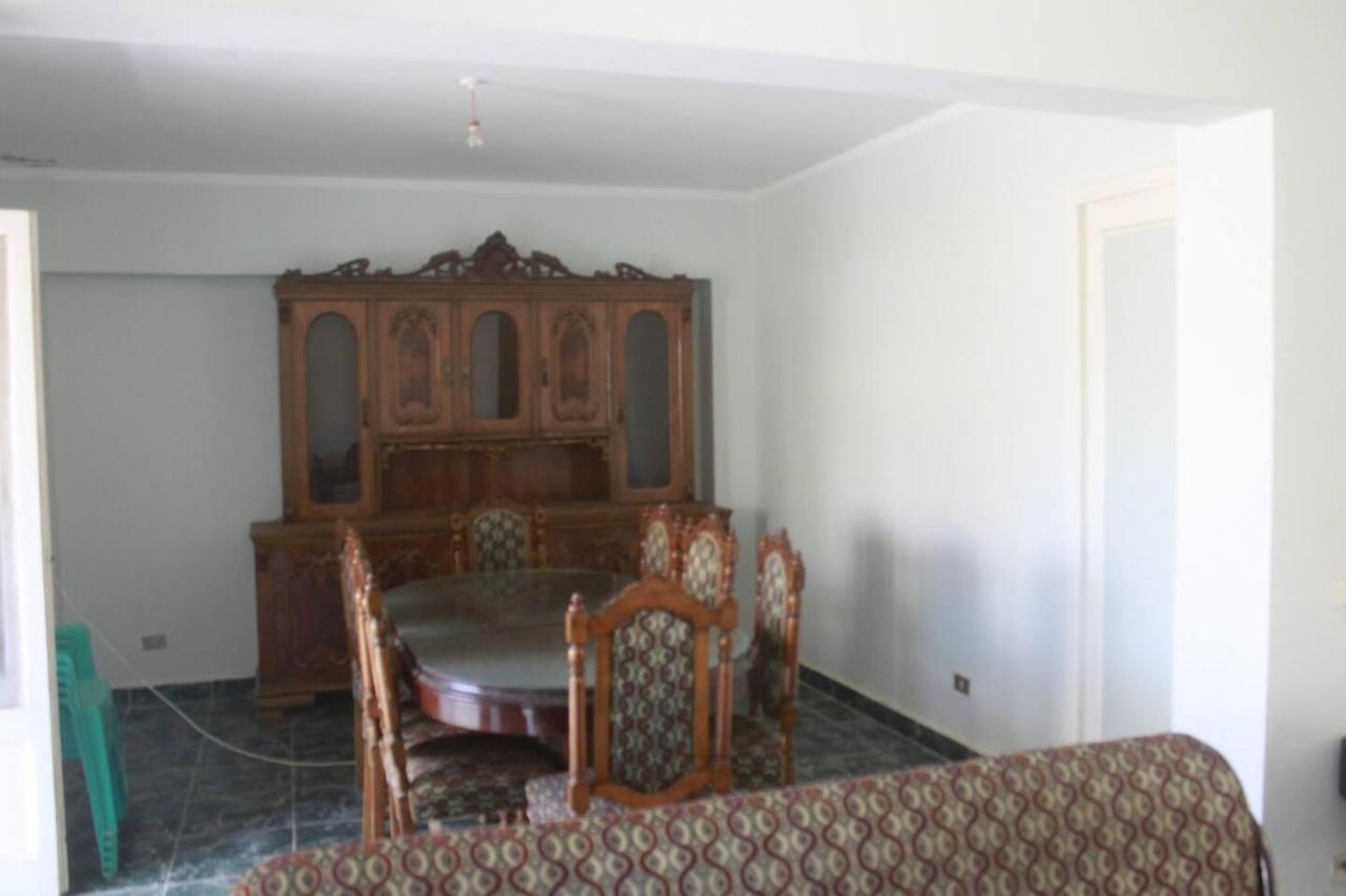 Majid Abu Zayd Spacious 5-Bed House In Alamein With Large Garden מראה חיצוני תמונה
